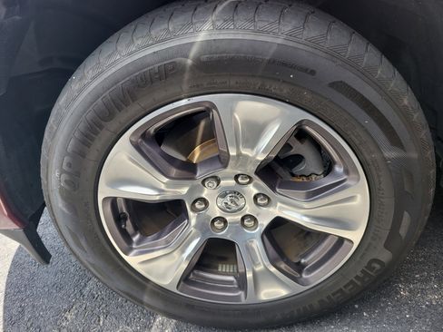 Used 2023 RAM 1500 Laramie RWD image 8