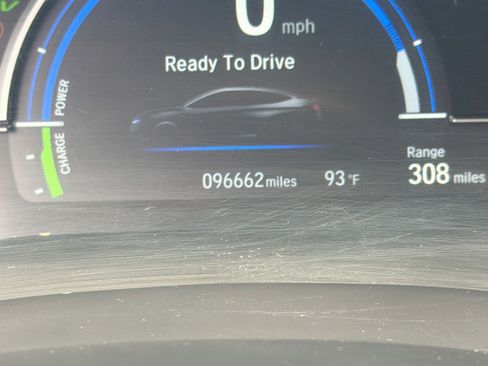 Used 2018 Honda Clarity Touring image 18