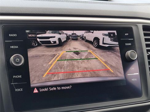 Used 2020 Volkswagen Atlas SE w/ Towing Package FWD image 30