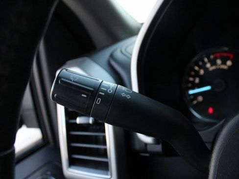 Used 2019 Ford F150 Lariat w/ Equipment Group 502A Luxury image 9