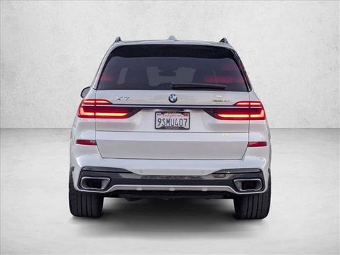Used 2025 BMW X7 xDrive40i w/ M Sport Package image 7