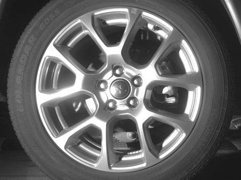 Used 2025 Jeep Compass Limited image 15