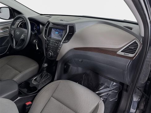 Used 2019 Hyundai Santa Fe XL SE FWD image 28