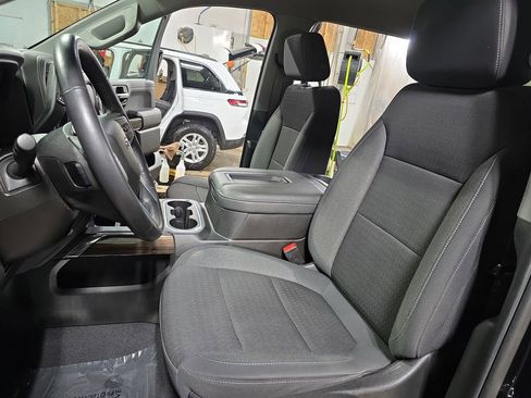 Used 2022 Chevrolet Silverado 1500 LT Trail Boss w/ Bed Protection Package image 14