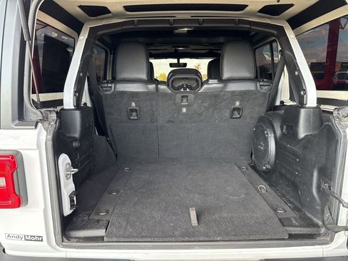 Used 2018 Jeep Wrangler Unlimited Rubicon image 22