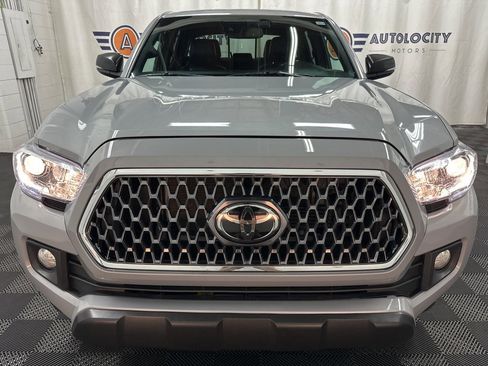 Used 2019 Toyota Tacoma TRD Off-Road image 3