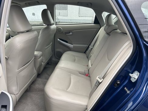 Used 2010 Toyota Prius Five image 12