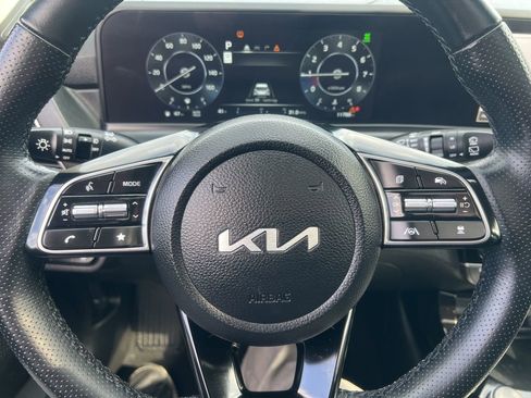 Certified 2024 Kia Seltos SX w/ SX Sunroof Package image 66