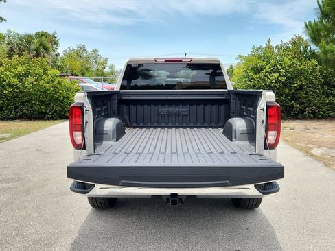 New 2026 GMC Sierra 1500 SLE w/ Max Trailering Package AWD/4WD image 6