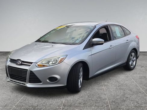 Used 2014 Ford Focus SE FWD image 30