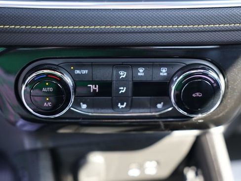 Used 2025 Chevrolet TrailBlazer ACTIV w/ Convenience Package image 29