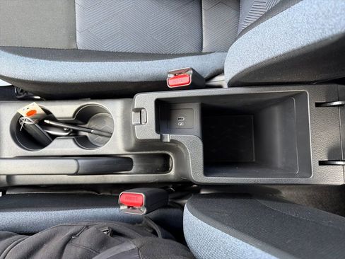 Used 2025 Nissan Versa SV w/ Trunk Package image 22