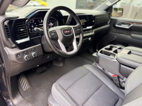 Used 2024 GMC Sierra 1500 Elevation AWD/4WD image 13