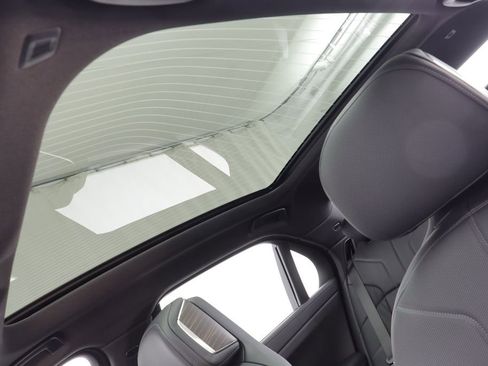 New 2026 BMW i7 xDrive60 w/ Premium Package image 15