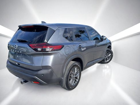 Used 2021 Nissan Rogue S FWD image 5