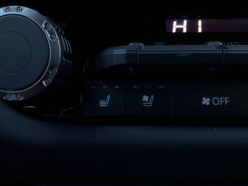 New 2026 Toyota Tundra Platinum image 34