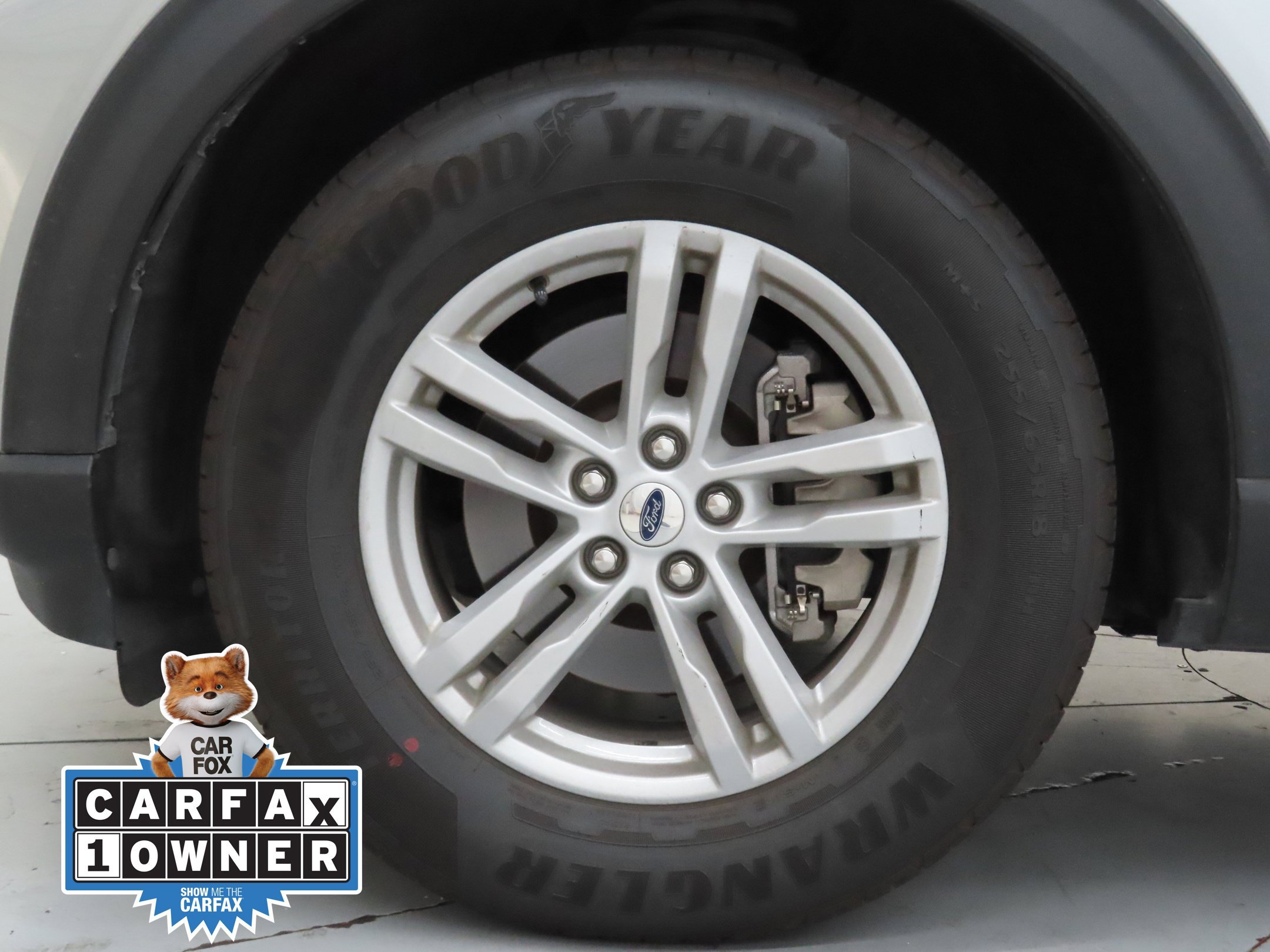 Used 2024 Ford Explorer XLT RWD image 26