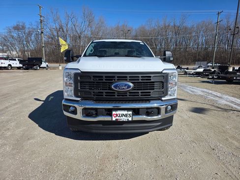 New 2026 Ford F350 XL w/ XL Chrome Package image 2