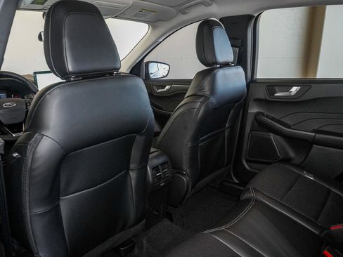 New 2026 Ford Escape SE image 36