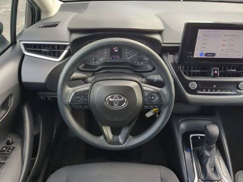 Used 2023 Toyota Corolla LE image 15