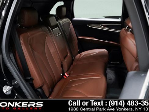 Used 2017 Lincoln MKX Reserve w/ Lincoln MKX Climate Package image 34