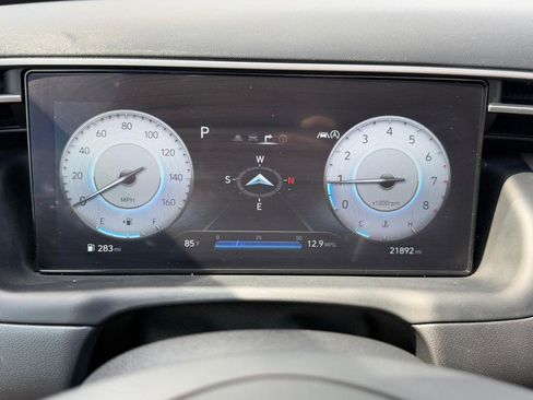 Used 2023 Hyundai Tucson Limited w/ Winter Package image 19