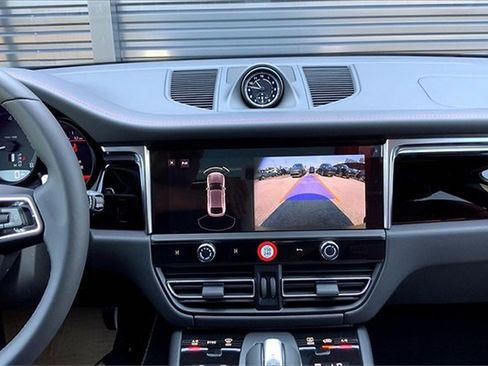 New 2025 Porsche Macan image 24