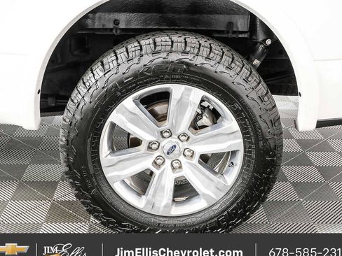 Used 2018 Ford F150 Platinum w/ Equipment Group 701A Luxury image 36