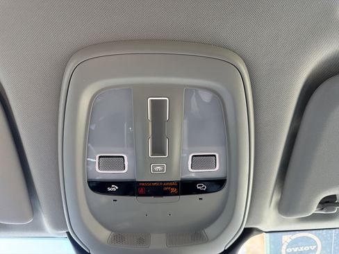 Certified 2025 Volvo XC60 B5 Plus w/ Climate Package image 29