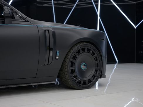 Used 2023 Rolls-Royce Phantom Sedan image 11