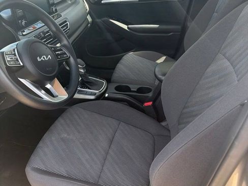 Used 2022 Kia Seltos LX AWD/4WD image 5