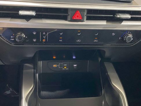 New 2026 Kia Sorento LX FWD image 29