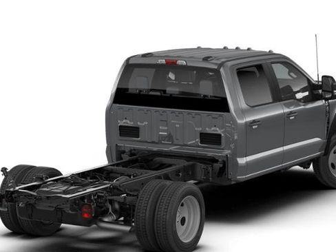 New 2026 Ford F550 4x4 Crew Cab image 25