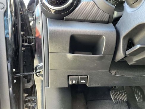 Used 2024 Nissan Kicks SV image 21