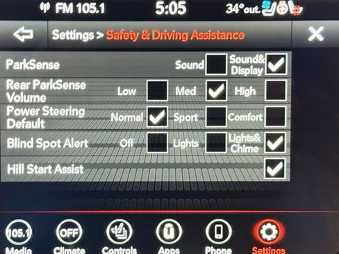 Used 2022 Dodge Challenger SXT w/ Plus Package image 30