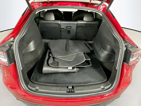 Used 2022 Tesla Model Y Performance AWD/4WD image 26