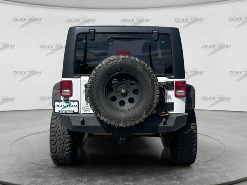 Used 2015 Jeep Wrangler Unlimited Rubicon AWD/4WD image 7
