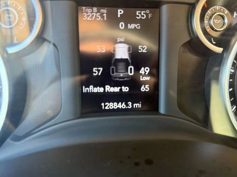 Used 2019 RAM 2500 Tradesman w/ Chrome Appearance Group image 29