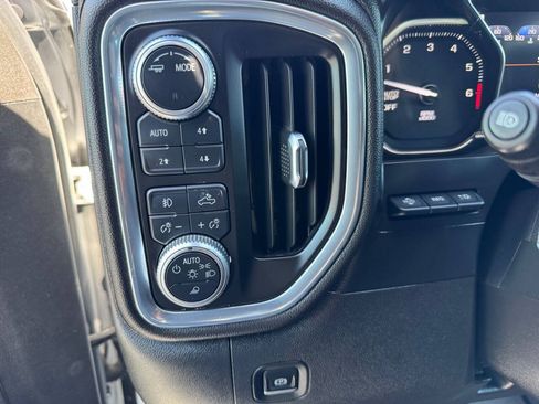 Used 2021 GMC Sierra 1500 AT4 w/ AT4 Premium Package AWD/4WD image 17