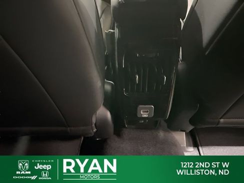 New 2026 Jeep Compass Latitude image 44