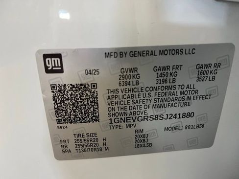 Used 2025 Chevrolet Traverse LT w/ Sun and Wheel Package image 31