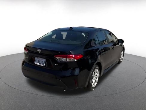 Used 2025 Toyota Corolla LE FWD image 15