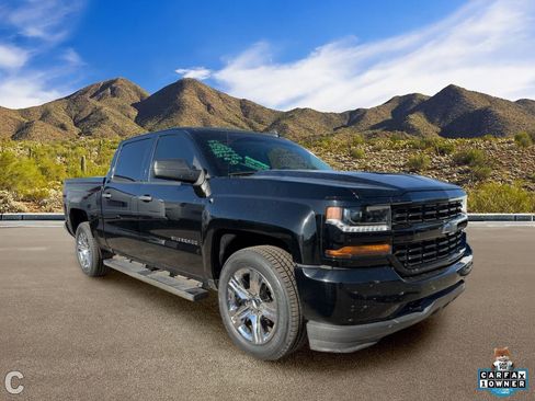 Used 2018 Chevrolet Silverado 1500 Custom w/ Custom Value Package image 5