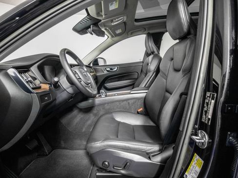 Used 2023 Volvo XC60 B5 Plus w/ Protection Package Premier FWD image 9