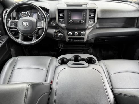 Used 2022 RAM 2500 Tradesman w/ Chrome Appearance Group AWD/4WD image 9