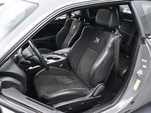 Used 2019 Dodge Challenger R/T Scat Pack w/ Shaker Package image 10