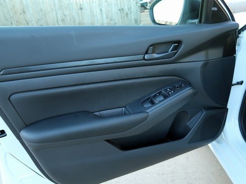 New 2025 Nissan Altima 2.5 S image 12