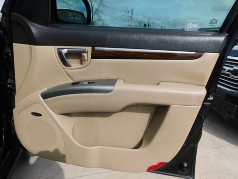 Used 2011 Hyundai Santa Fe Limited image 23