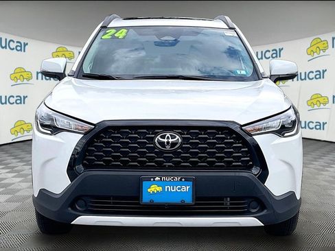 Used 2024 Toyota Corolla Cross LE w/ Moonroof Package AWD/4WD image 2
