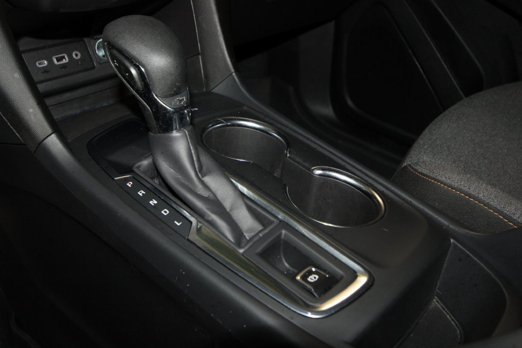 Used 2024 Chevrolet Equinox LT w/ LPO, Floor Liner Package FWD image 17